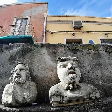 Sabrina 住宿加早餐酒店 4*