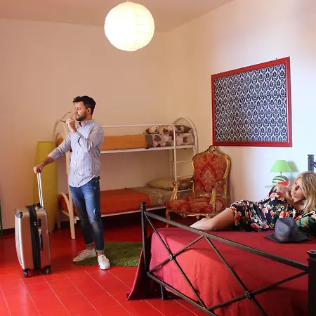 Sabrina 住宿加早餐酒店 4*