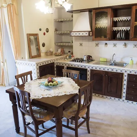 Sabrina 住宿加早餐酒店 4*